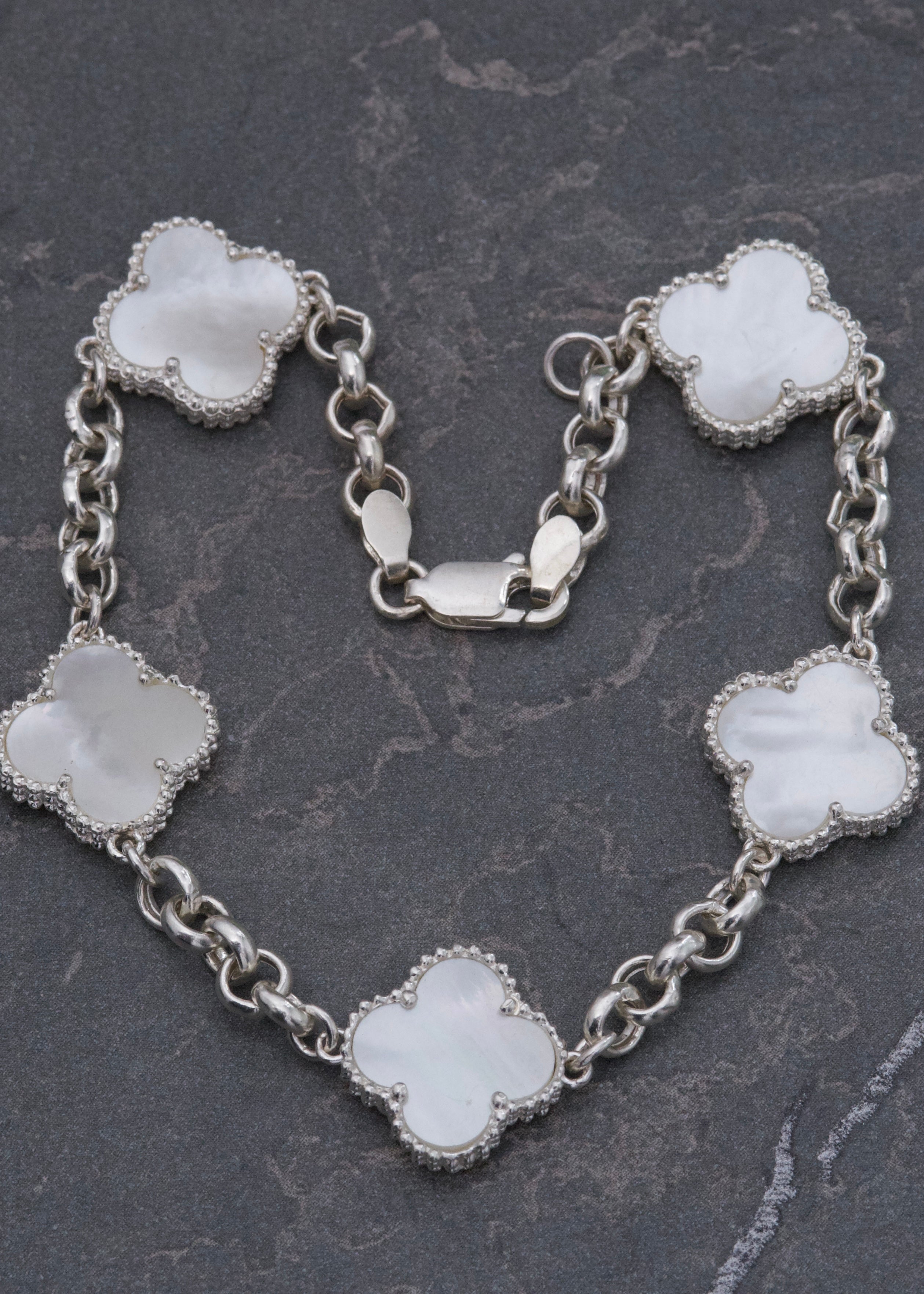 Pulso Lucky Clover Piedra Blanca 8.4gr / 20cm / 14.1mm — Plata 925