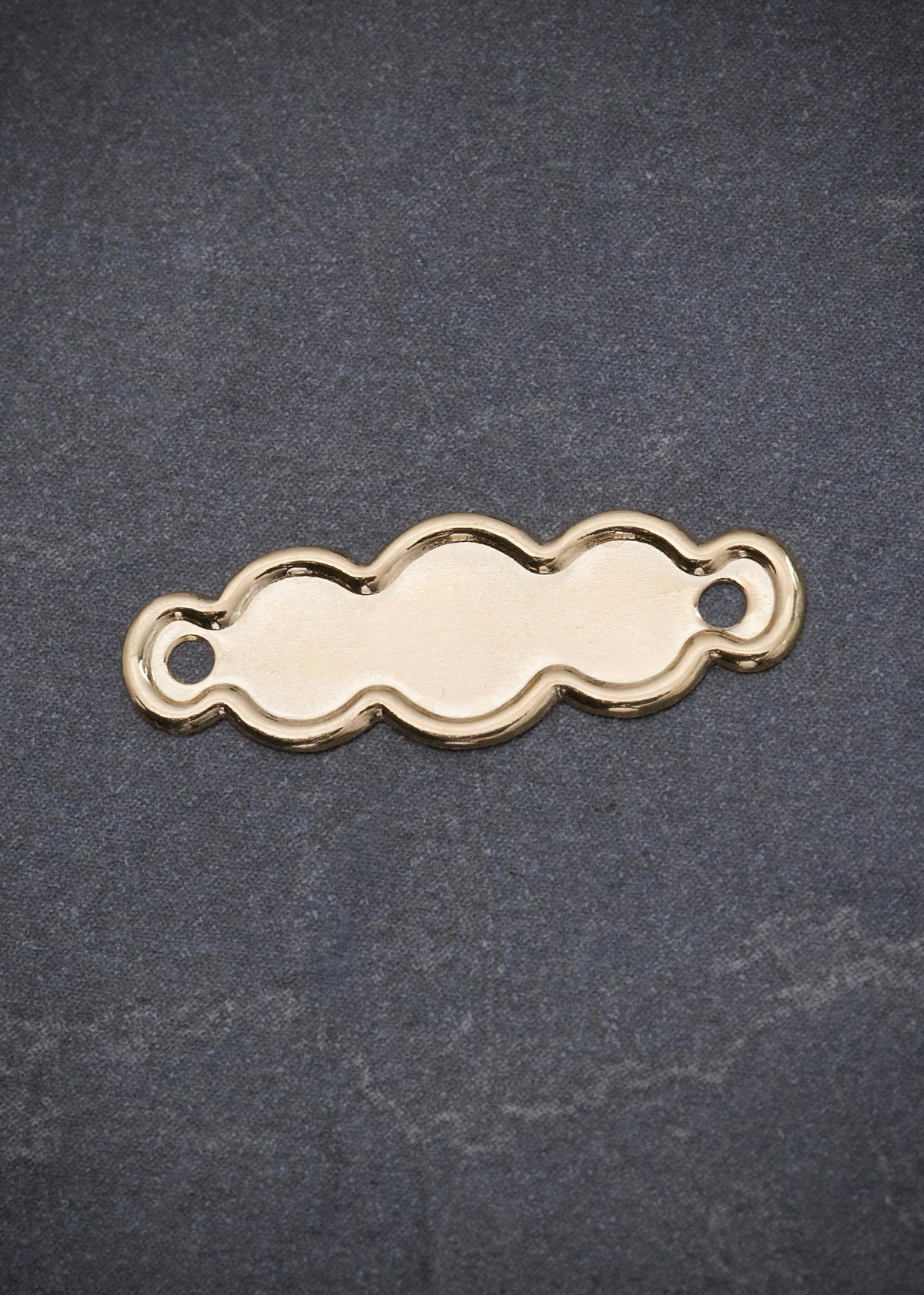 Herraje Placa Lisa 0.35gr / 2.2cm / 7.7mm — Oro Amarillo