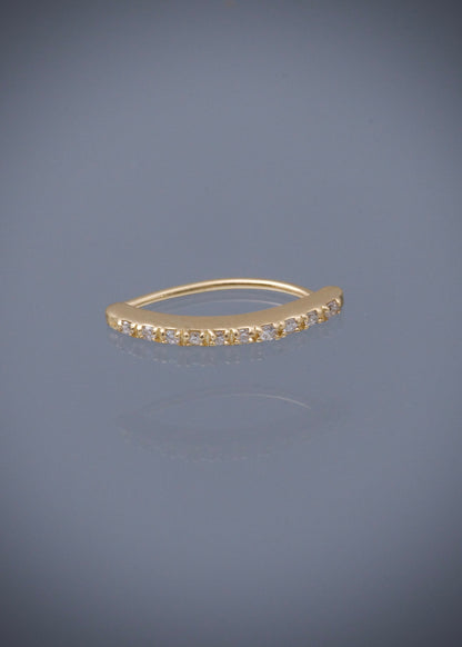 Piercing con 5pts de diamantes 0.5gr / Largo 1.5cm / Oro Amarillo (Joya) B