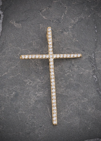 Dije cruz con swarovski blanco 1.85gr / Largo 4.2cm / Oro Amarillo Nac P