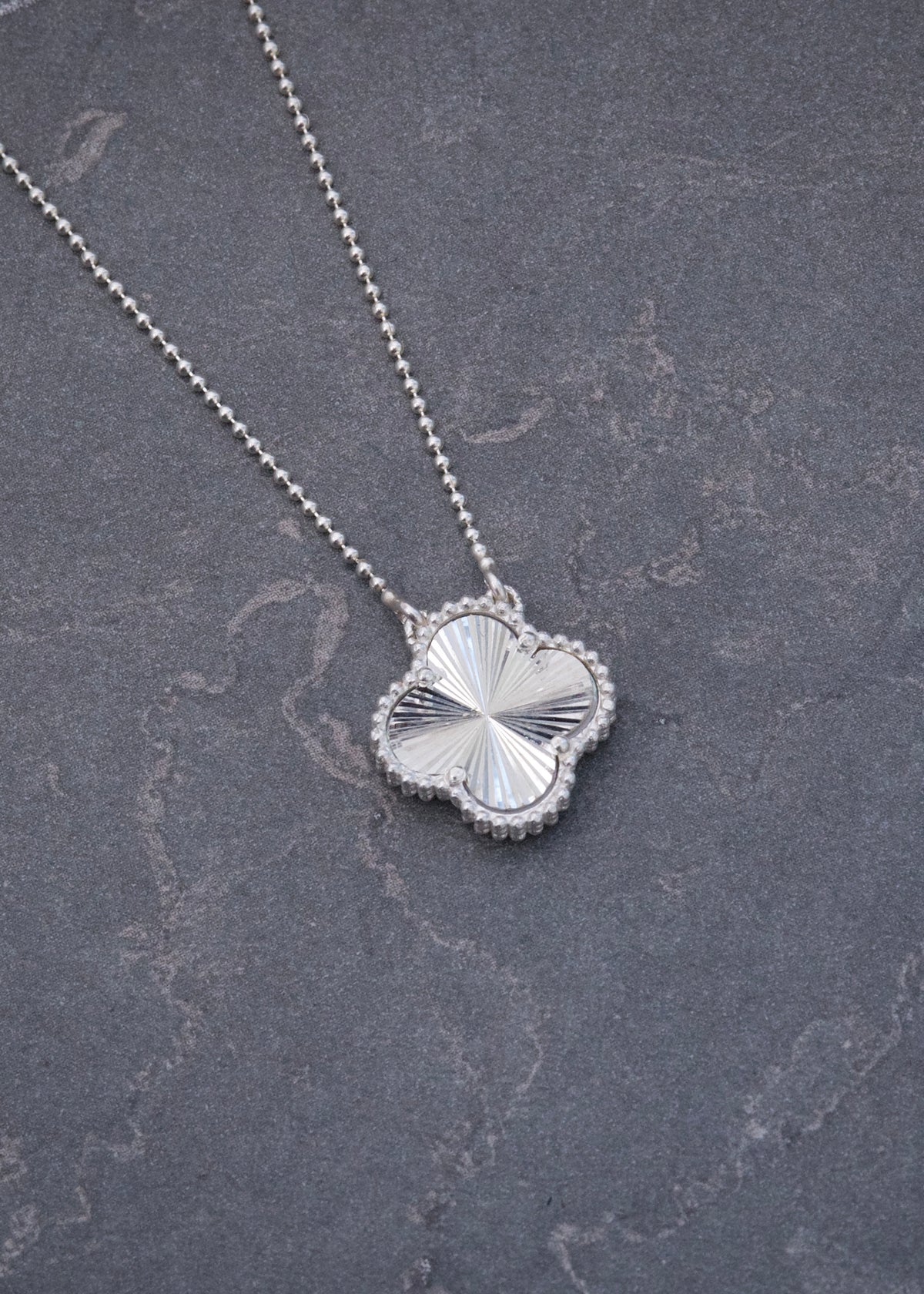 Cadena Lucky Clover Diamantada 3.3gr / 40cm / 13.8mm — Plata 925