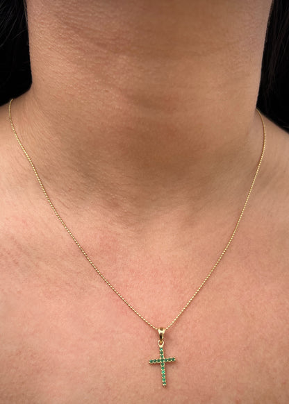 Dije cruz con swarovski verde 0.8gr / Largo 2.2cm / Oro Amarillo Nac P