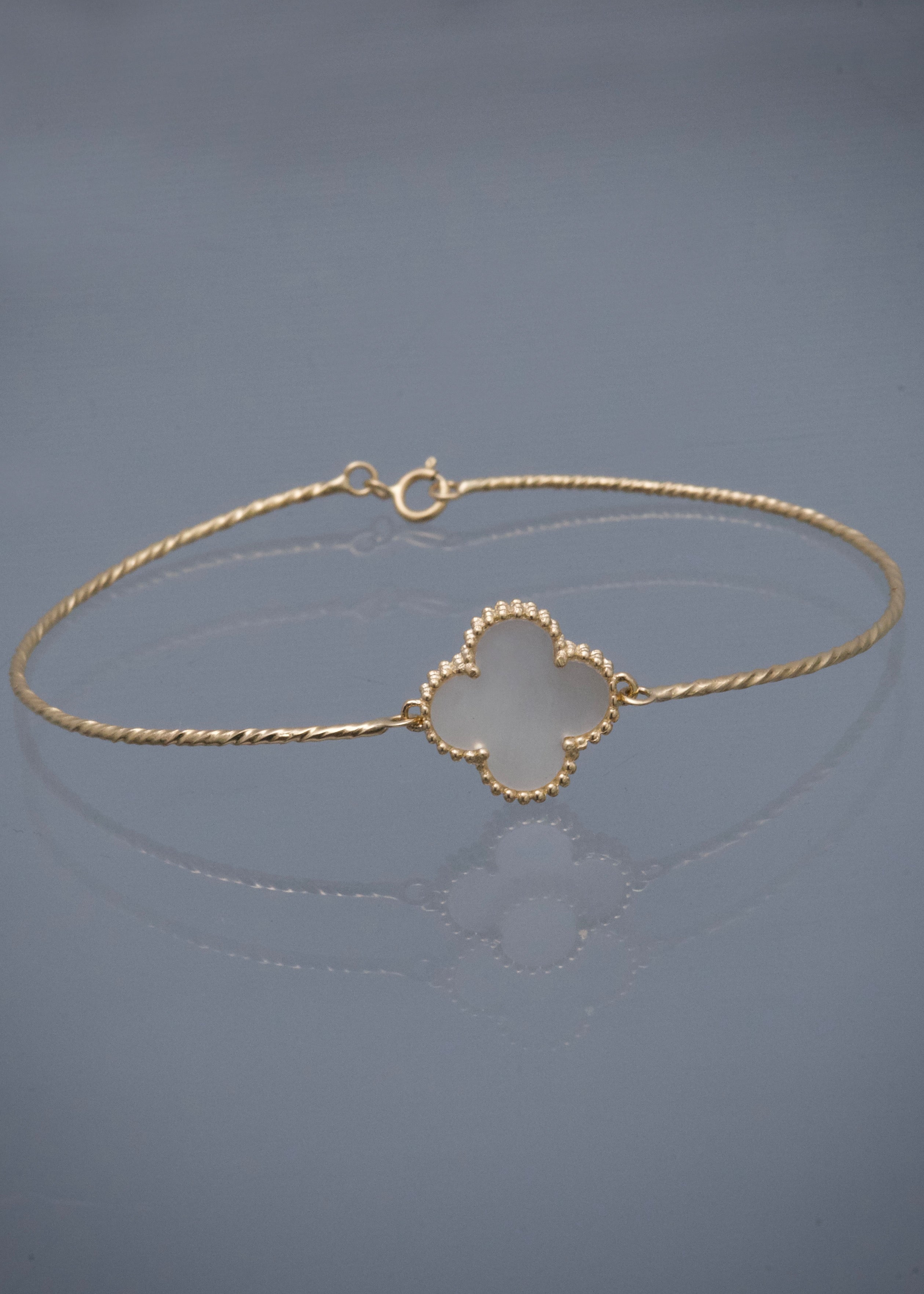 Pulso lucky clover piedra blanca 3.5gr / Largo 16.5cm / Oro Amarillo Nac*