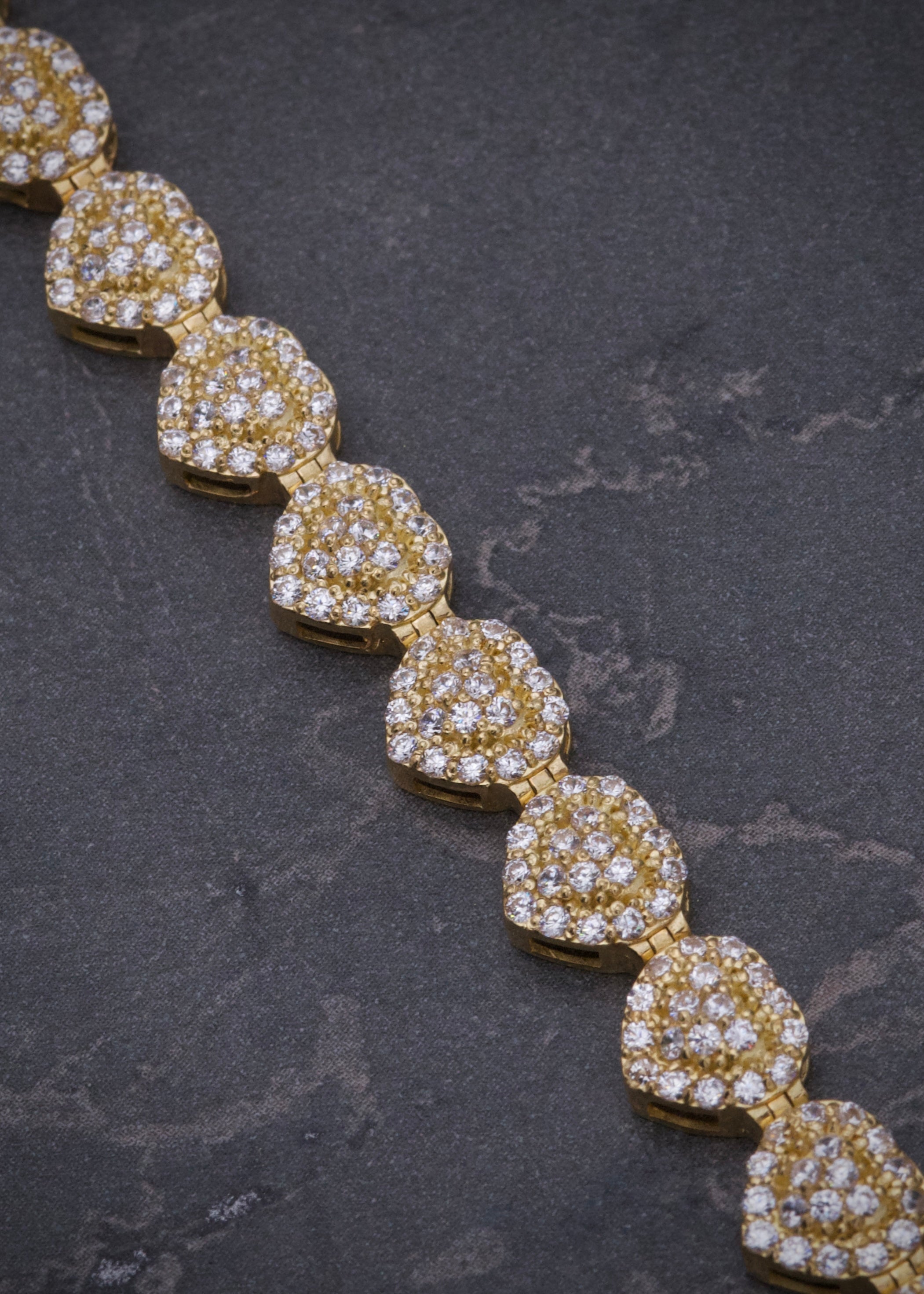 Pulso corazones con swarovski blanco 13.9gr / Largo 16.5cm / Oro Amarillo (Joya) M