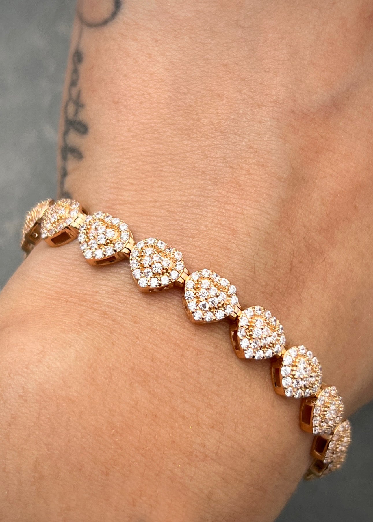 Pulso corazones con swarovski blanco 14.2gr / Largo 17.5cm / Oro Rosado (Joya) M