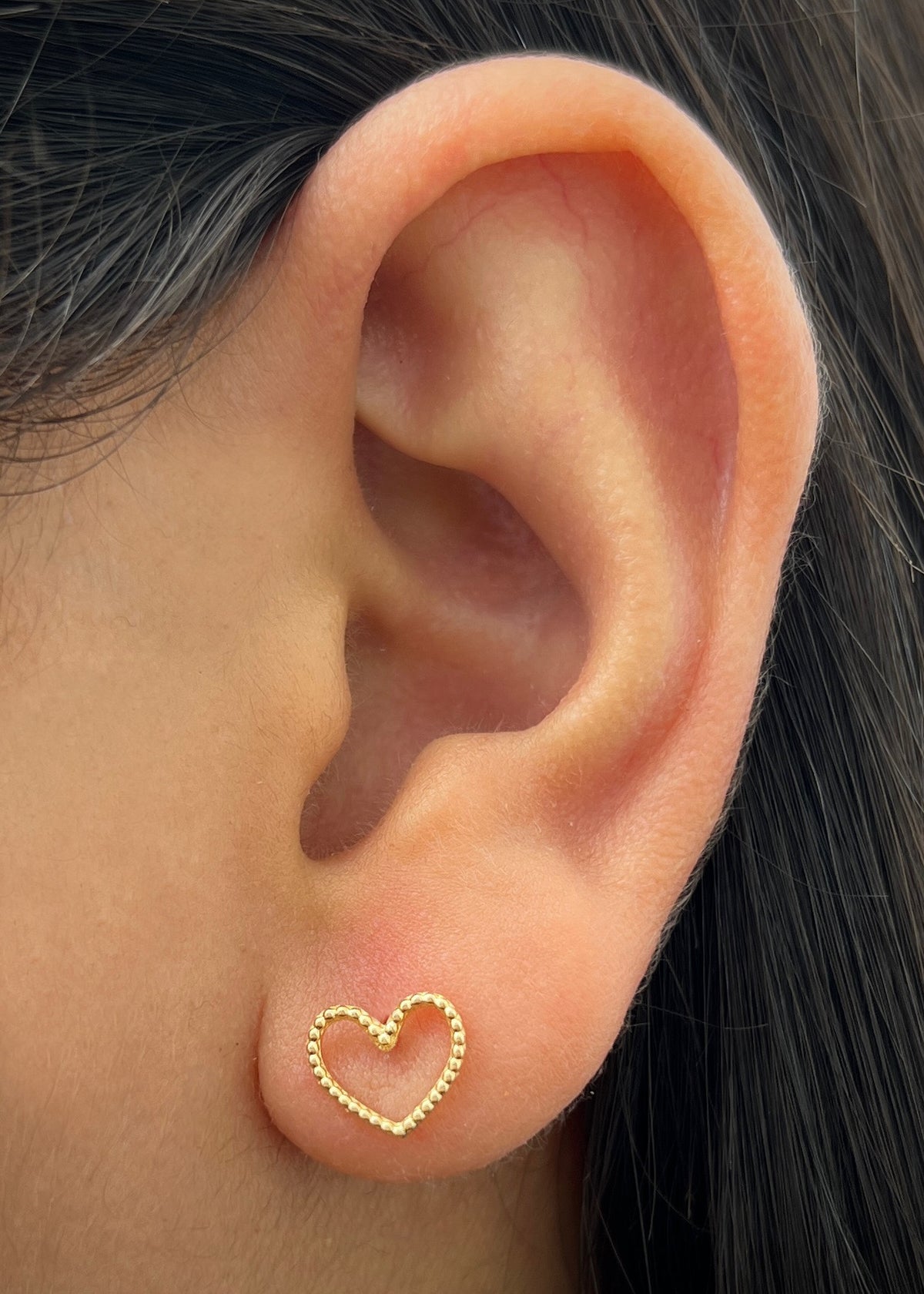 Topos Silueta de Corazon 0.8gr / 0.7cm / 9mm — Oro Amarillo