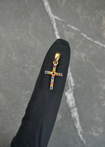 Dije Cruz con Swarovski Multicolor 0.65gr / 2cm / 9.8mm — Oro Amarillo