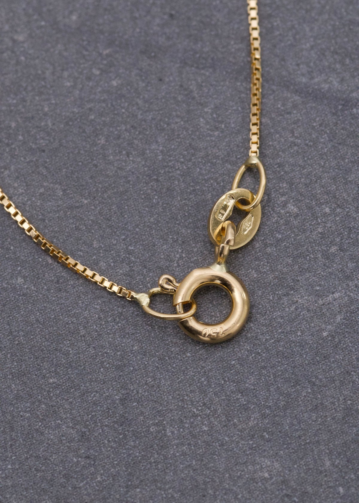 Cadena Veneciana 1.7gr / 45cm / 0.6mm — Oro Amarillo