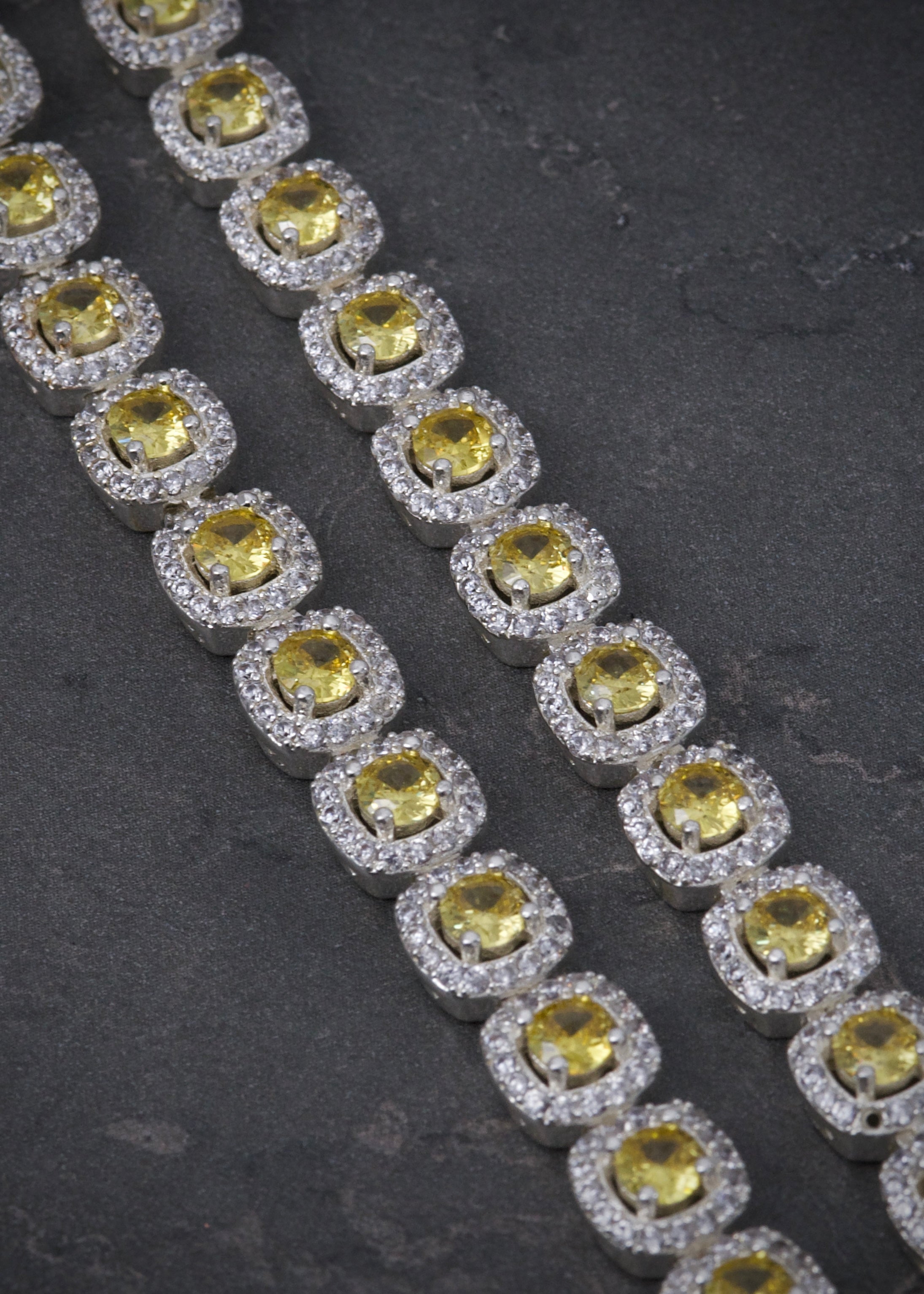 Cadena tenis con swarovski amarillo y blanco 68.4gr / Largo 58cm / Plata B