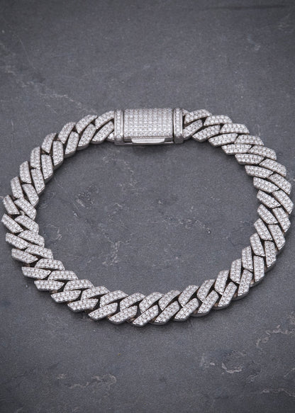 Pulso dubai con 350pts de moissanita 26.3gr / Largo 19cm / Plata B