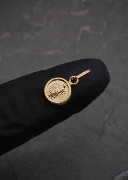 Dije virgen de guadalupe 0.35gr / Largo 1.5cm / Oro Amarillo Nac M