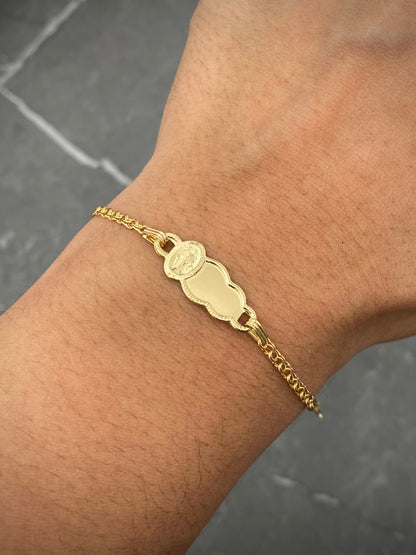 Pulso bebe con placa virgen de la milagrosa 1.4gr / Largo 14cm — Oro Amarillo