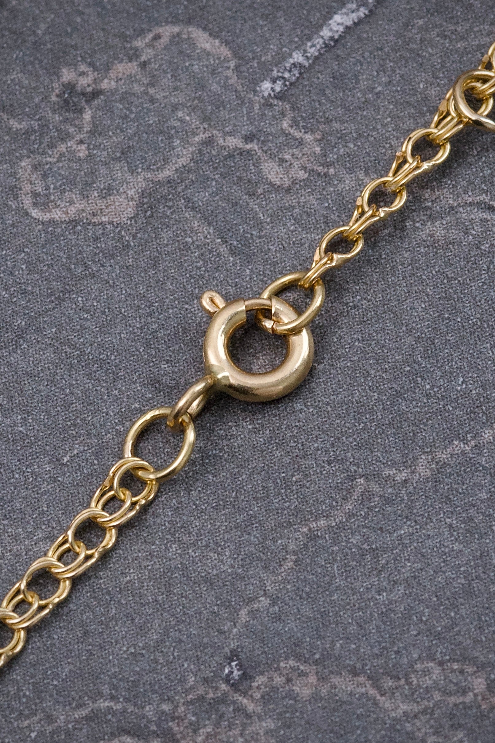 Pulso bebe con Placa 1.3gr / Largo 14cm / Oro Amarillo Nac P