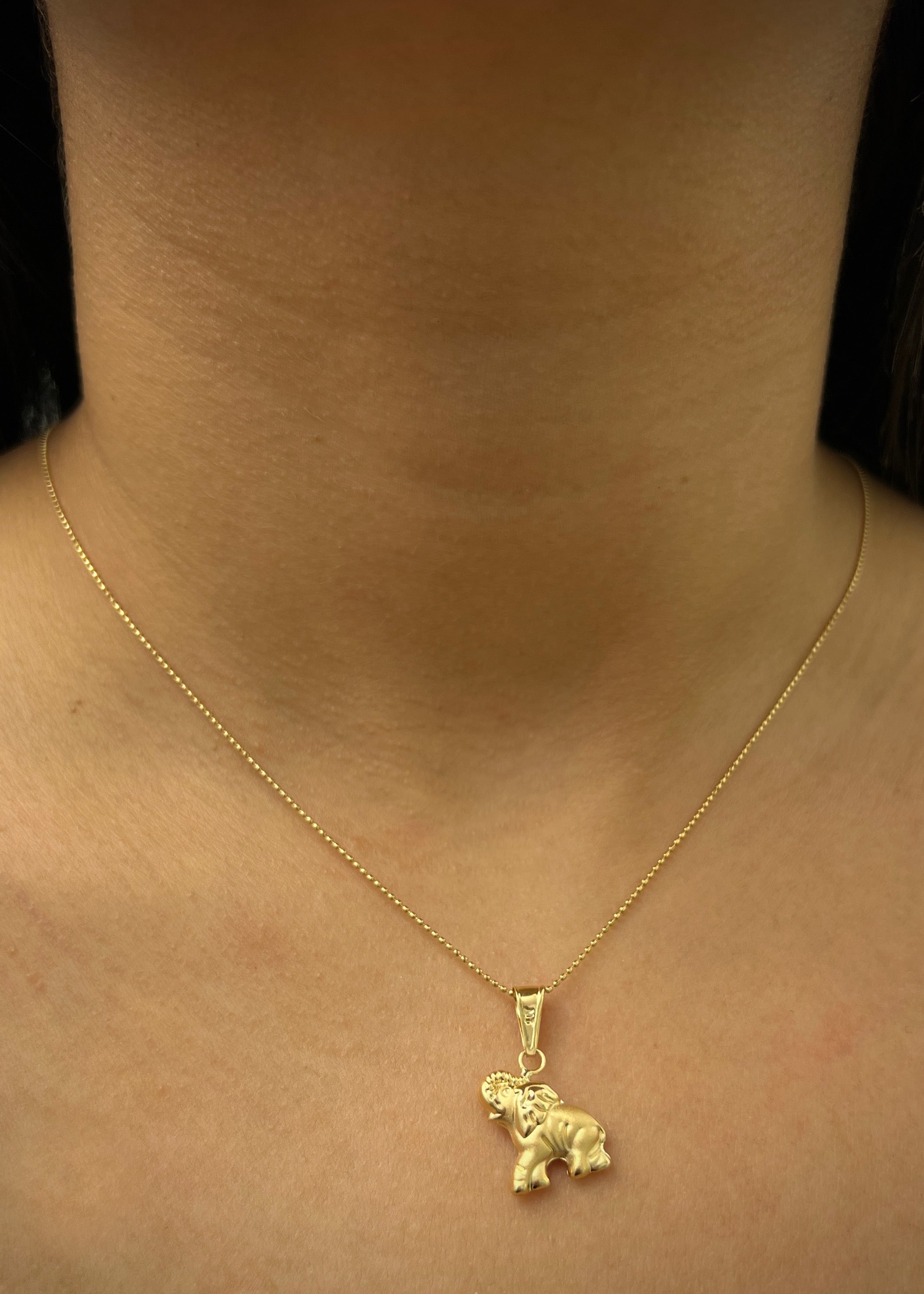 Dije elefante 1gr / Largo 2.4cm / Oro Amarillo Nac  M