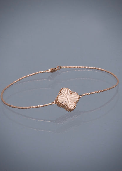 Pulso lucky clover piedra verde y diamantado 4.25gr / Largo 17.5cm / Oro Rosado (Joya) B