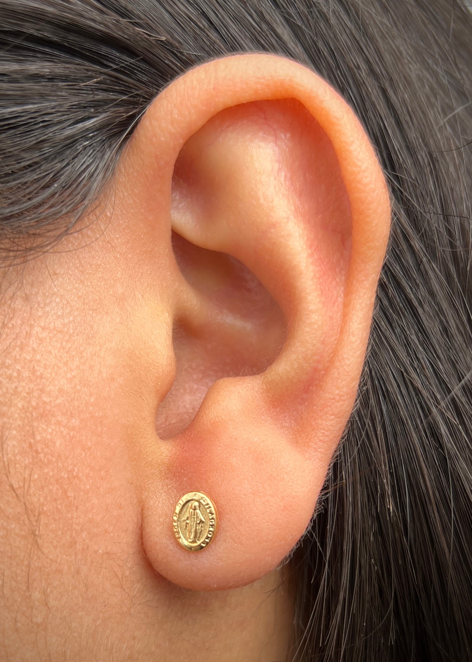 Unidad de Topo Virgen de la Milagrosa 0.35gr / 0.7cm / 5.5mm — Oro Amarillo