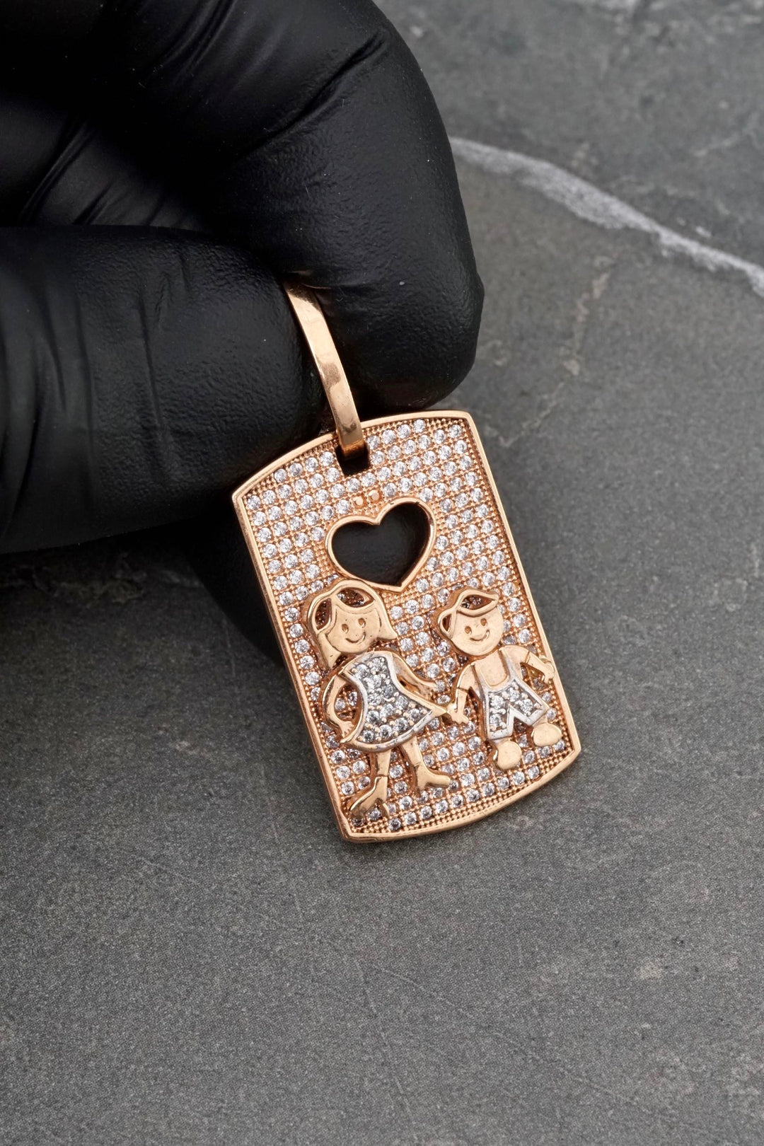 Dije placa de niños con swarovski blanco 8.1gr / Largo 4cm — Oro Rosado