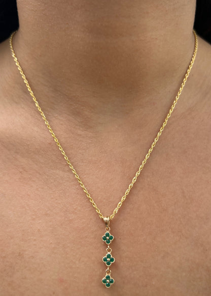 Dije Flor con Swarovski Verde 1.6gr / 3.2cm / 6.2mm — Oro Amarillo
