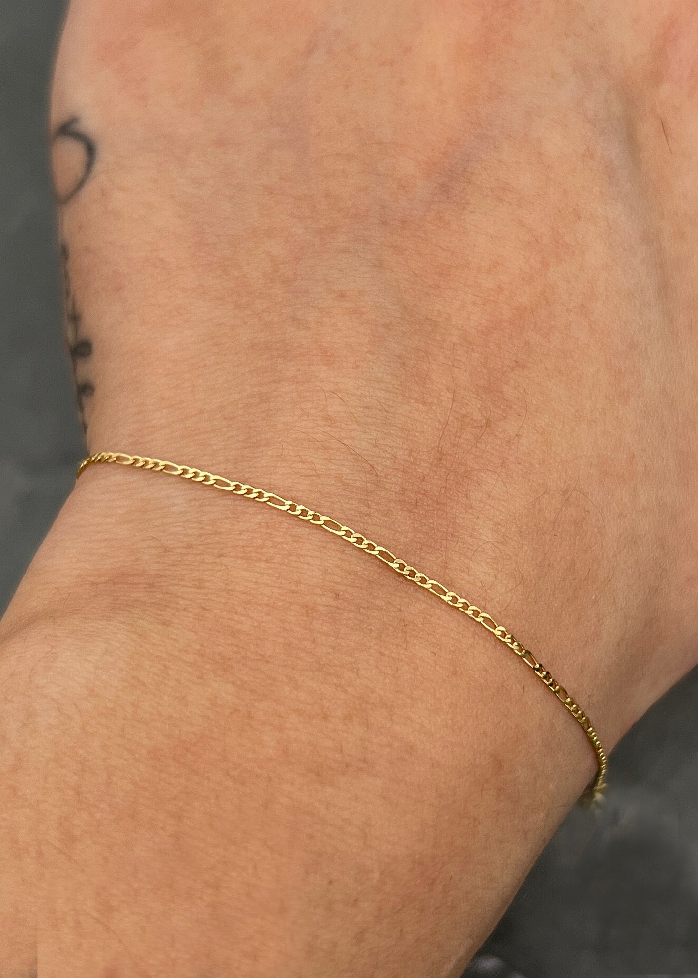 Pulso mini figaro 0.65gr / Largo 18.5cm / Oro Amarillo italy +3 M