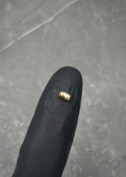 Herraje tubo diamantado 0.1gr / Largo 0.49cm / Oro Amarillo Nac B