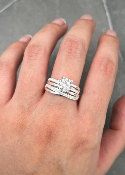 Set solitario con argolla 3.9gr / Talla 7 1/2 / — — Plata