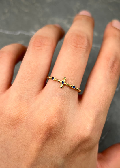 Anillo con Swarovski Azul 1.3gr / Talla 7 1/4 — Oro Amarillo