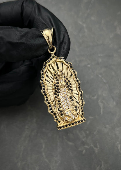 Dije virgen de guadalupe con swarovski negro y blanco 11.9gr / Largo 5cm / Oro Amarillo Nac B