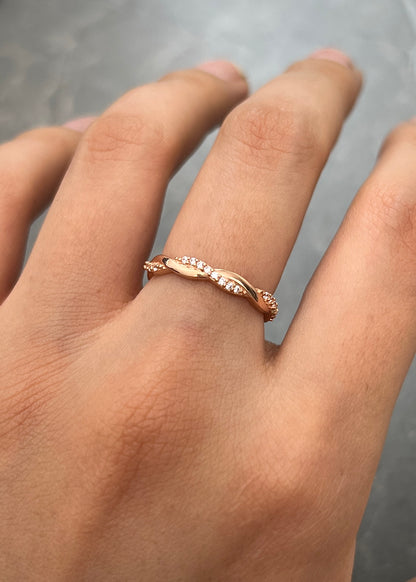Anillo con Swarovski Blanco 1.9gr / Talla 5 1/4 — Oro Rosado