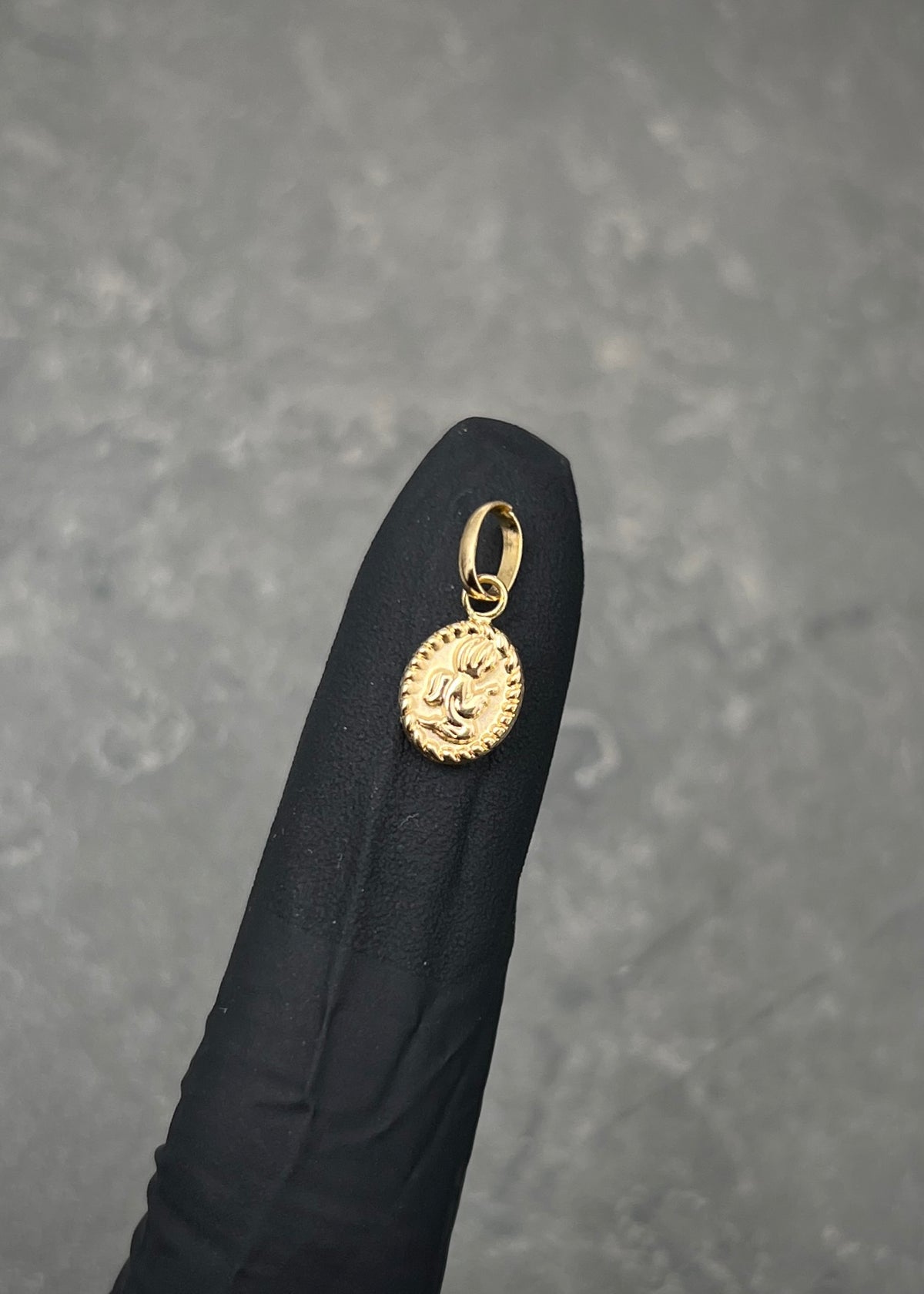 Dije Angel de la Guarda 0.35gr / 1.5cm / 6.7mm — Oro Amarillo