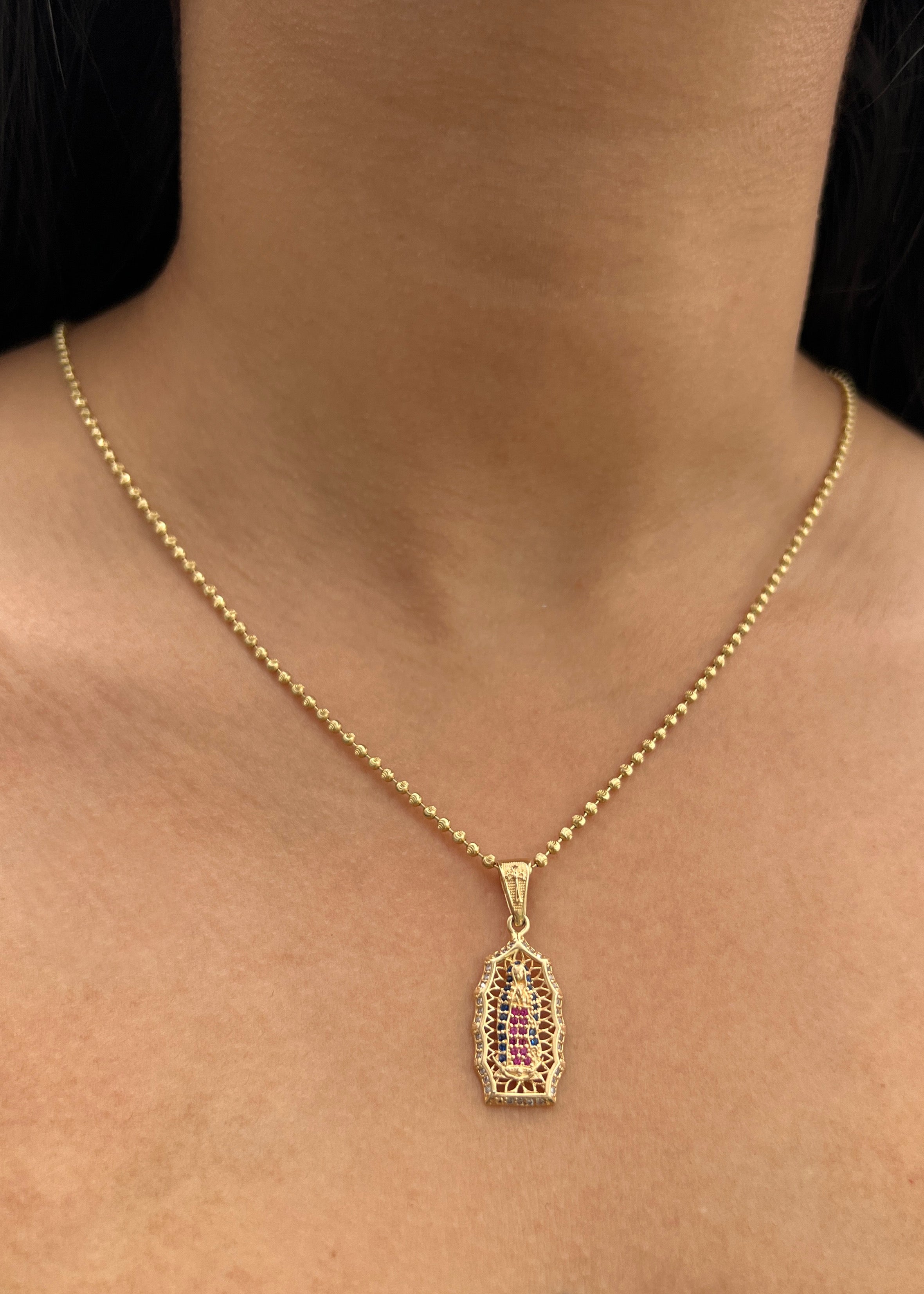 Dije Virgen de Guadalupe con Swarovski 3.15gr / 3.1cm / 12.6mm — Oro Amarillo