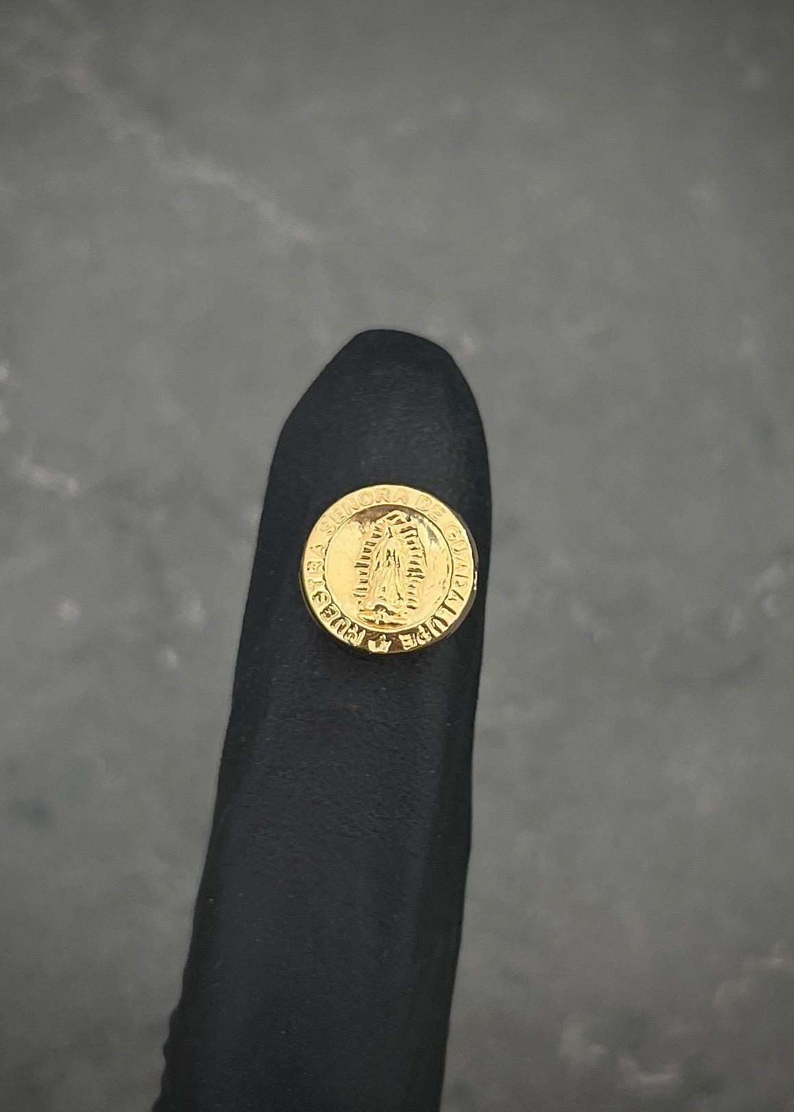 Herraje virgen de guadalupe 0.45gr / Largo 1cm / Oro Amarillo Nac B