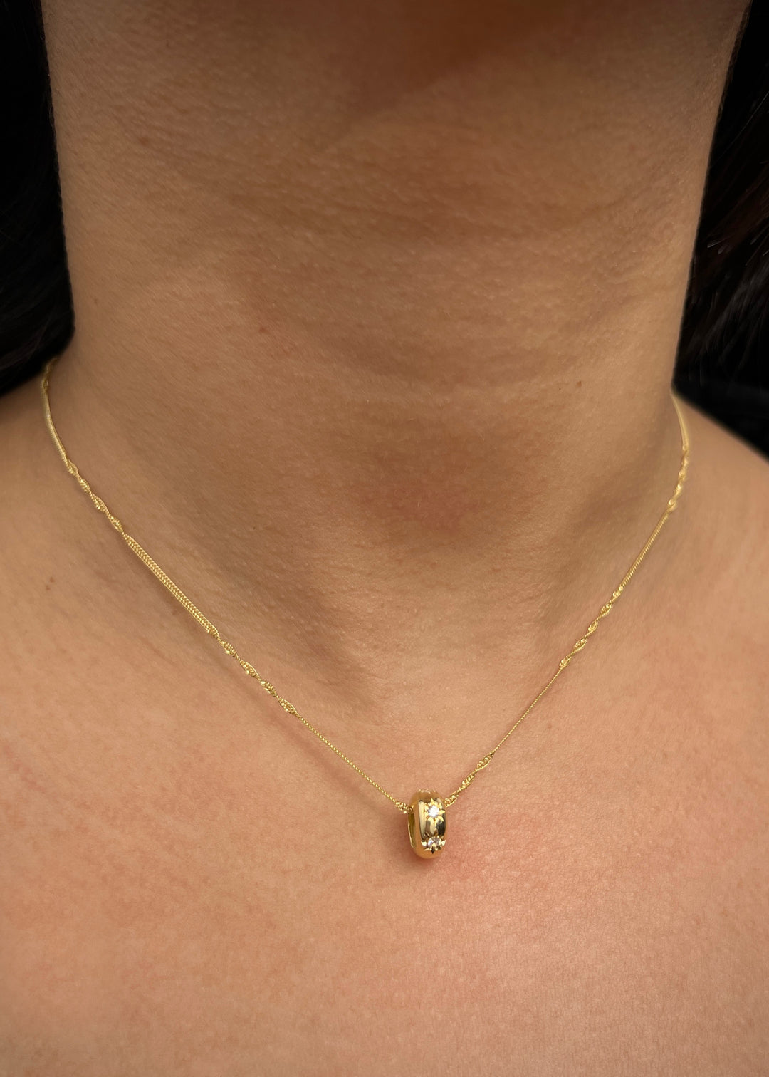 Dije stars diamonds con swarovski blanco 1.75gr / Largo 1cm — Oro Amarillo