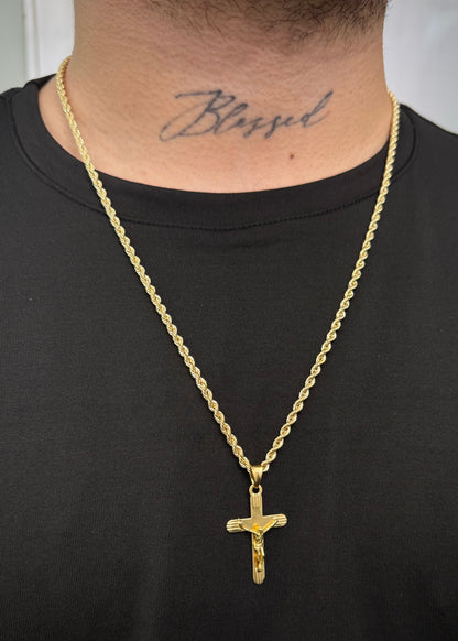 Dije Cristo 3.75gr / 4cm / 22.5mm — Oro Amarillo