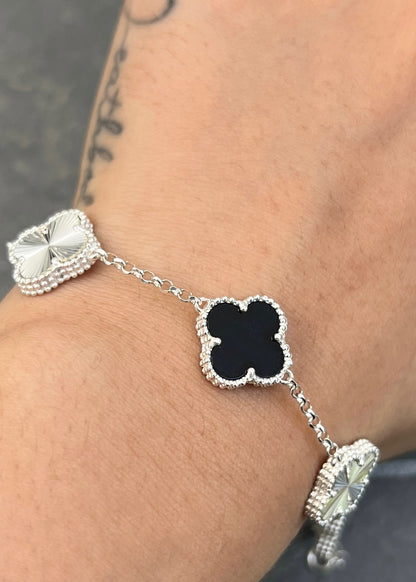 Pulso Lucky Clover Diamantado y Piedra Negra 7.85gr / 19cm / 14mm — Plata 925