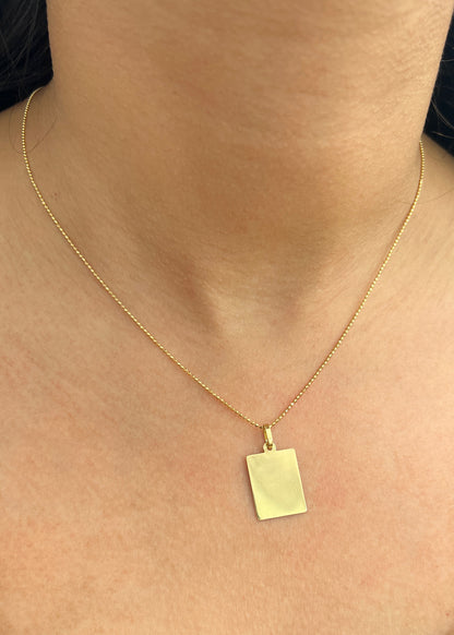 Dije Placa Lisa 1.25gr / 2.4cm / 13.4mm — Oro Amarillo