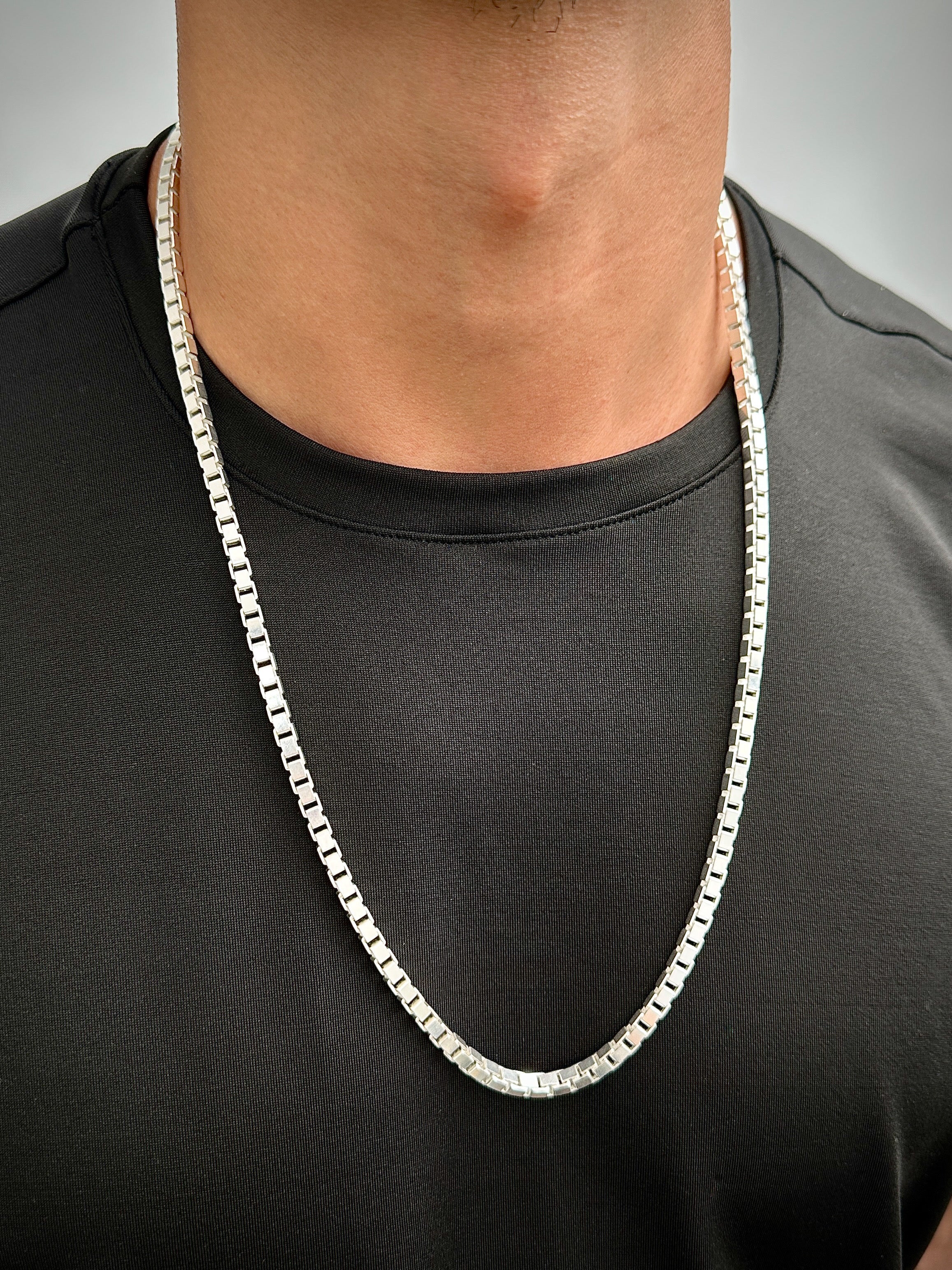 Cadena veneciana 79.9gr / Largo 70cm / Plata M