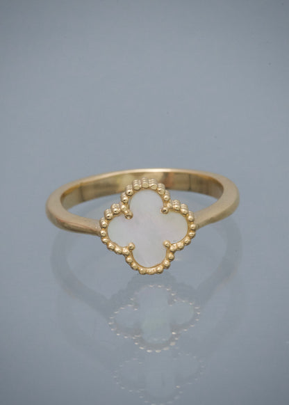 Anillo lucky clover piedra blanca 3.2gr / Talla 5 3/4 — Oro Amarillo