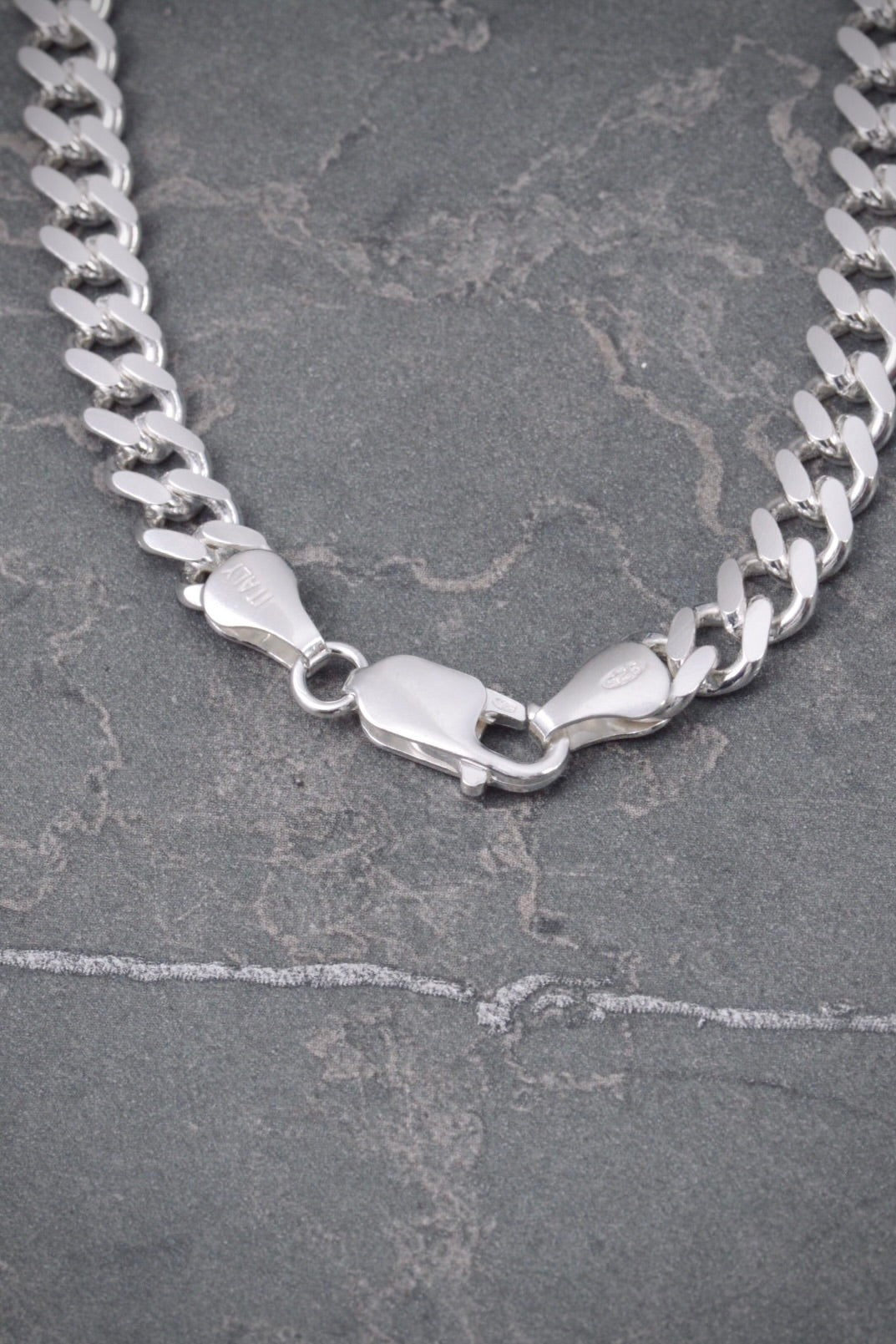 Cadena cubana 25.25gr / Largo 65cm / Plata B