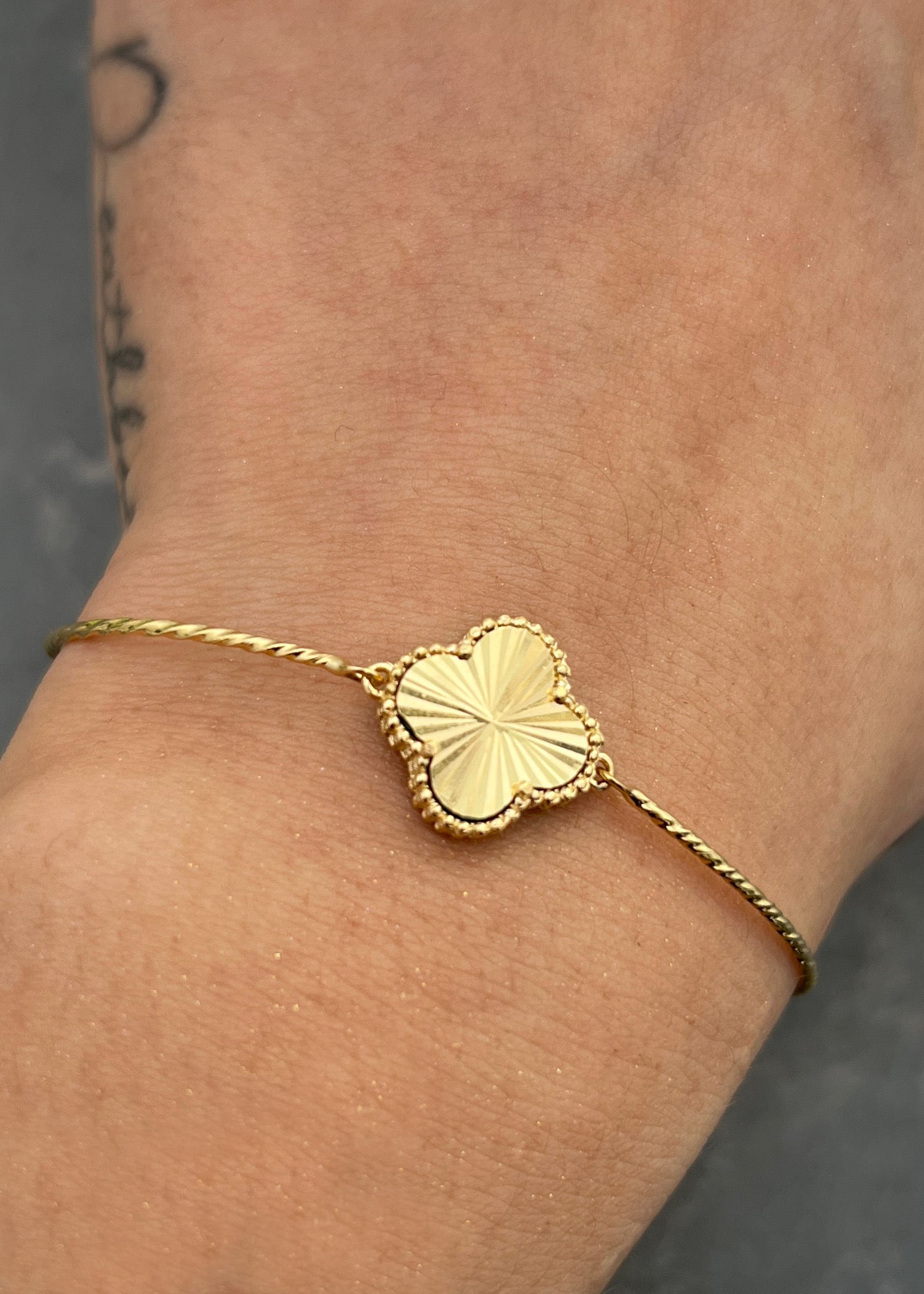 Pulso lucky clover diamantado 4.2gr / Largo 17.5cm / Oro Amarillo Nac P