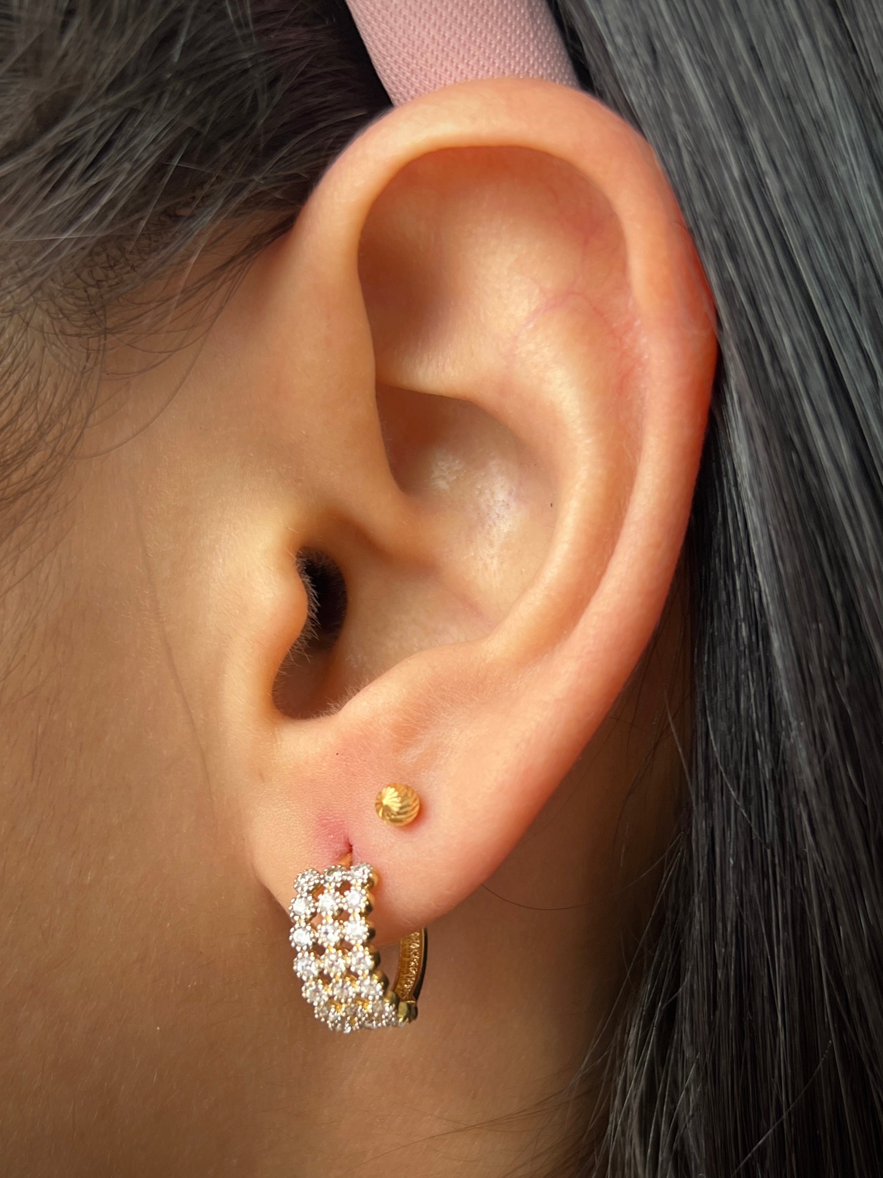 Candongas con swarovski blancoo 3.3gr / Largo 1.4cm / Oro Amarillo italy +3 P