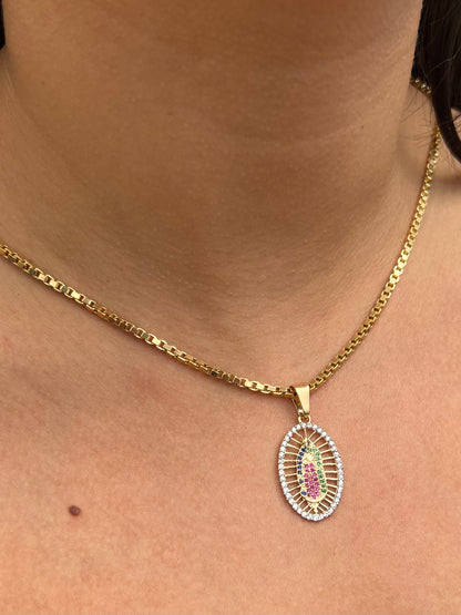 Dije virgen de guadalupe con swarovski multicolor 2.9gr / Largo 3.4cm / Oro Amarillo Nac P