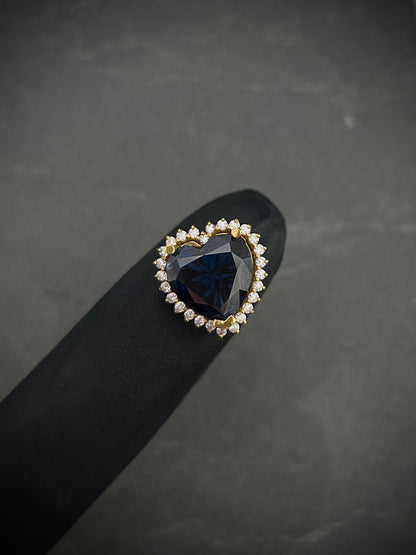 Dije de corazon con 372pts mois azul / 22pts mois blanca 2.7gr / 1cm / Oro Amarillo (Joya) B