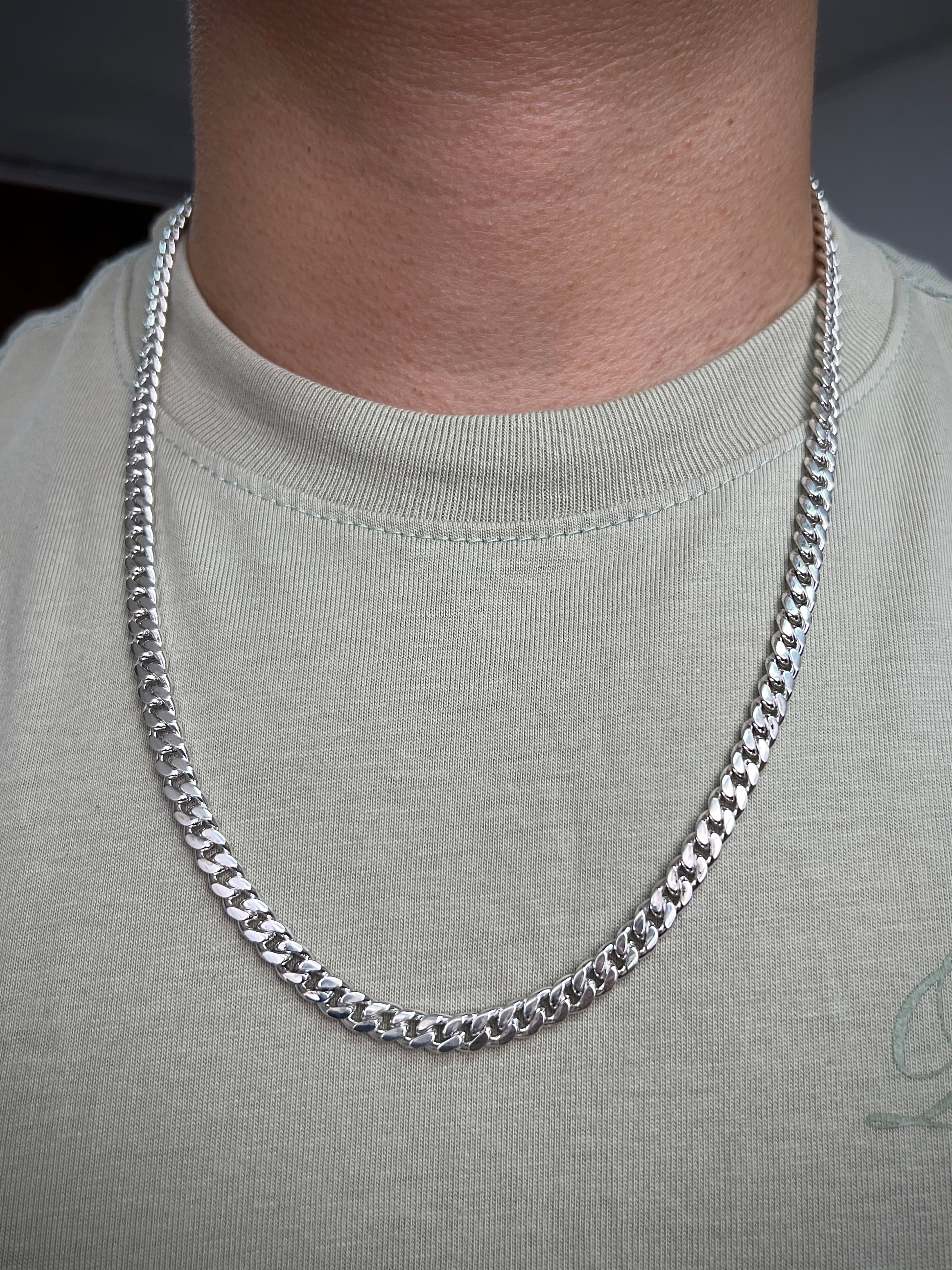 Cadena Cubana 54.45gr / Largo 55cm / Plata B
