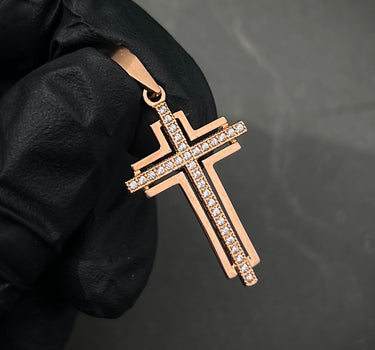 Dije cruz con swarovski blanco 2.1gr / Largo 3.4cm / Oro Rosado Nac B