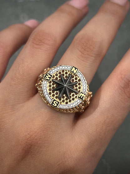 Anillo De Brujula COn Swarovski Blanco 10gr / TALLA 10 1/4 / Dos Oros Nac M
