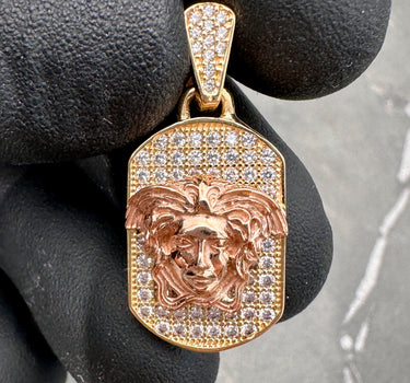 Dije de medusa con swarovski blanco 4.9gr / 2.8cm / Dos Oros Nac B