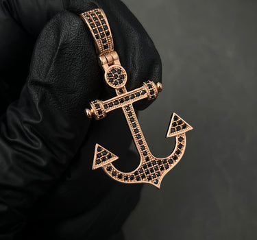 Dije Ancla Con Swarovski Negro 4.95gr / Largo 4.1cm / Oro Rosado Nac M
