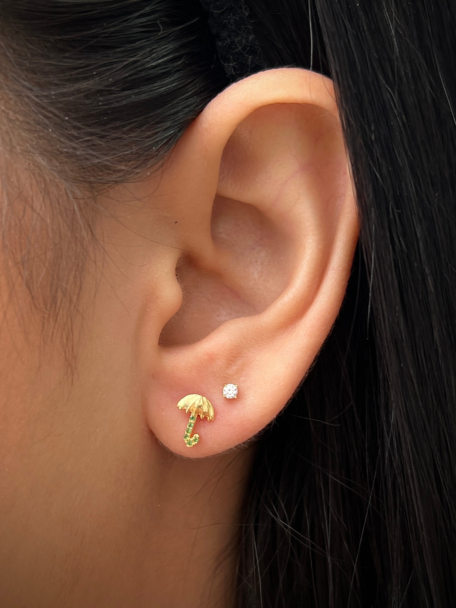 Topos de sombrilla con swarovski verde 0.95gr / 0.8cm / Oro Amarillo Nac B