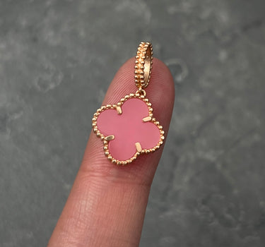 Dije lucky clover piedra rosada 1.8gr / Largo 2.3cm / Oro Rosado Nac B