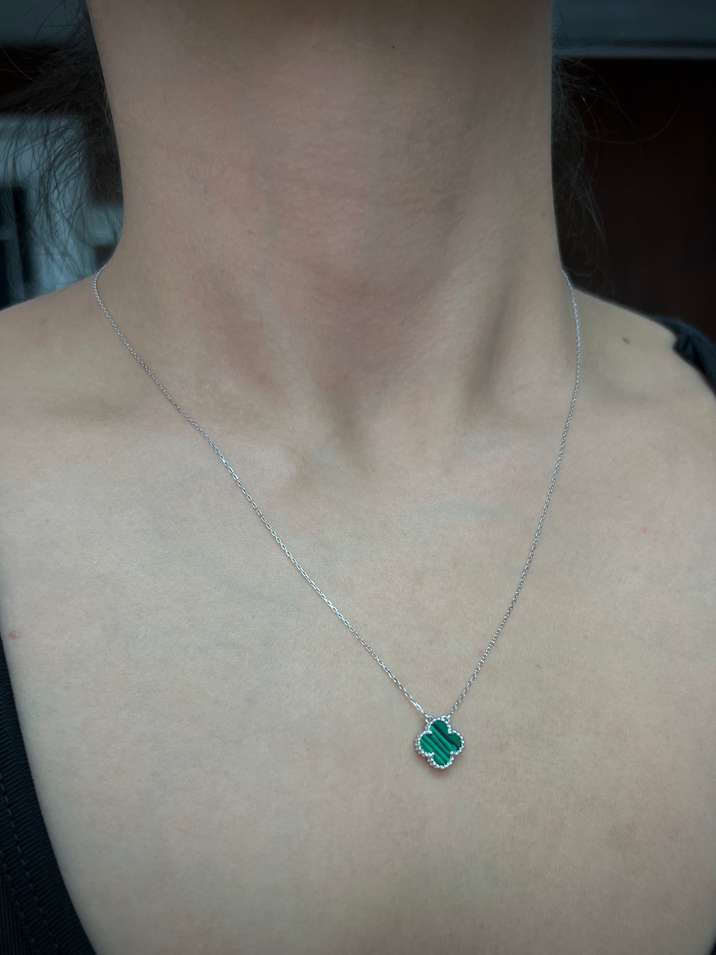 Cadena Lucky Clover Piedra Verde 1.7gr / Largo 45cm / Oro Blanco italy cte P